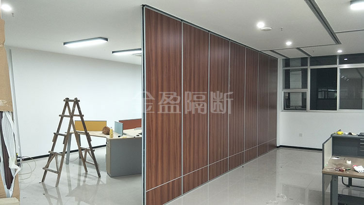 办公室活动隔断.jpg