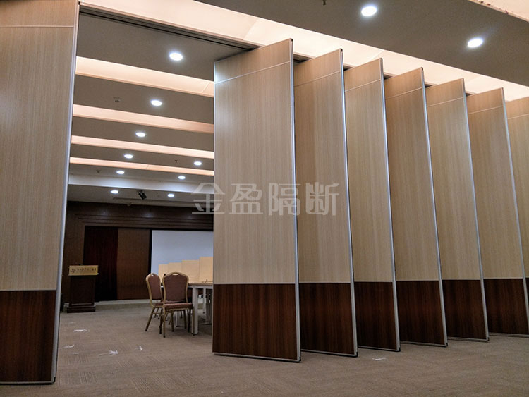 雅斯特酒店